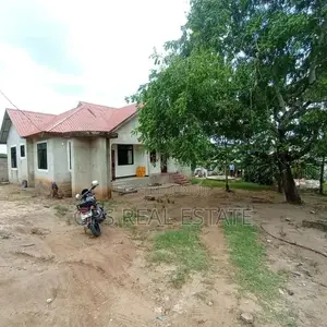 4bdrm Apartment in Kibamba Kwa Mangi, Kinondoni for sale
