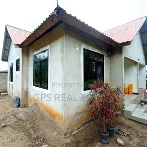 4bdrm Apartment in Kibamba Kwa Mangi, Kinondoni for sale