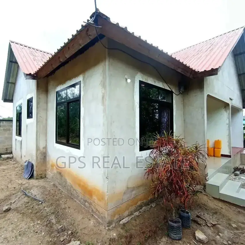 4bdrm Apartment in Kibamba Kwa Mangi, Kinondoni for sale