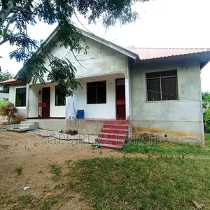 4bdrm Apartment in Kibamba Kwa Mangi, Kinondoni for sale
