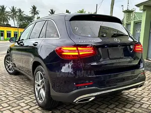 Mercedes-Benz GLC-Class 2017 Blue