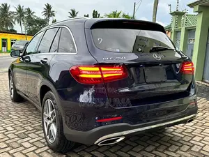 Mercedes-Benz GLC-Class 2017 Blue