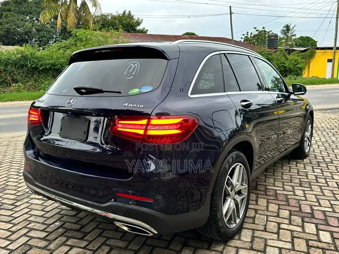 Mercedes-Benz GLC-Class 2017 Blue