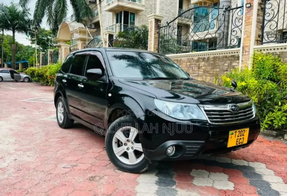 Subaru Forester 2010 Black