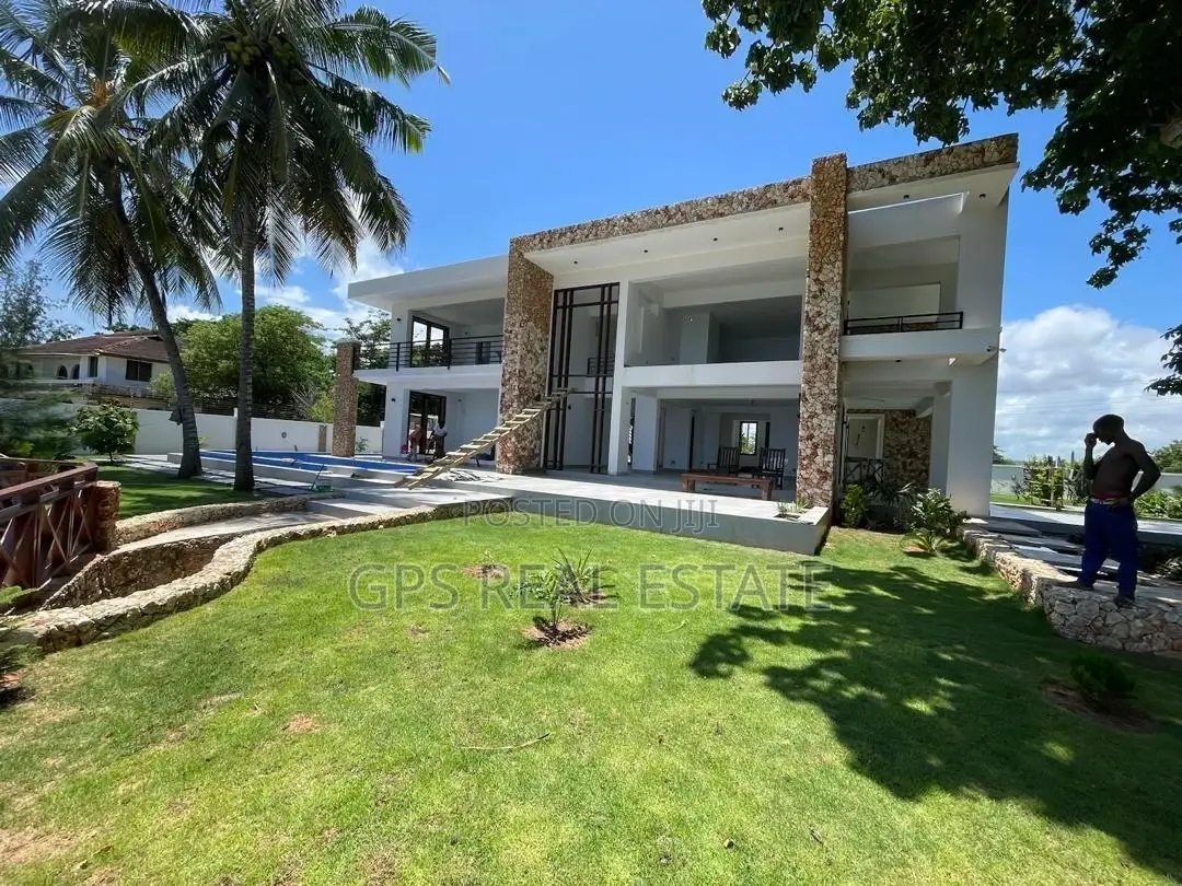 4bdrm House in Bahari Beach, Kinondoni for sale