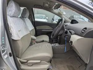 Toyota Belta 2008 Silver