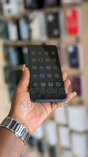 New Infinix Smart 7 HD 64 GB Black
