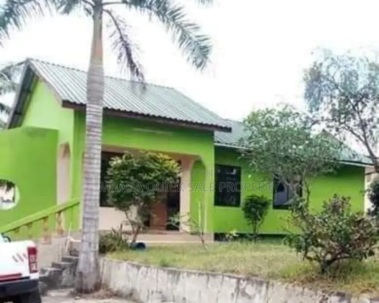 5bdrm Apartment in Pugu Kajiungeni, Mbezi Beach for sale