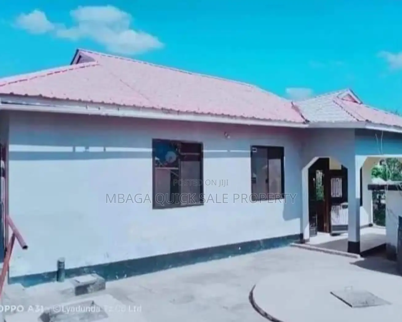 5bdrm Apartment in Pugu Kajiungeni, Mbezi Beach for sale