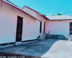 5bdrm Apartment in Pugu Kajiungeni, Mbezi Beach for sale