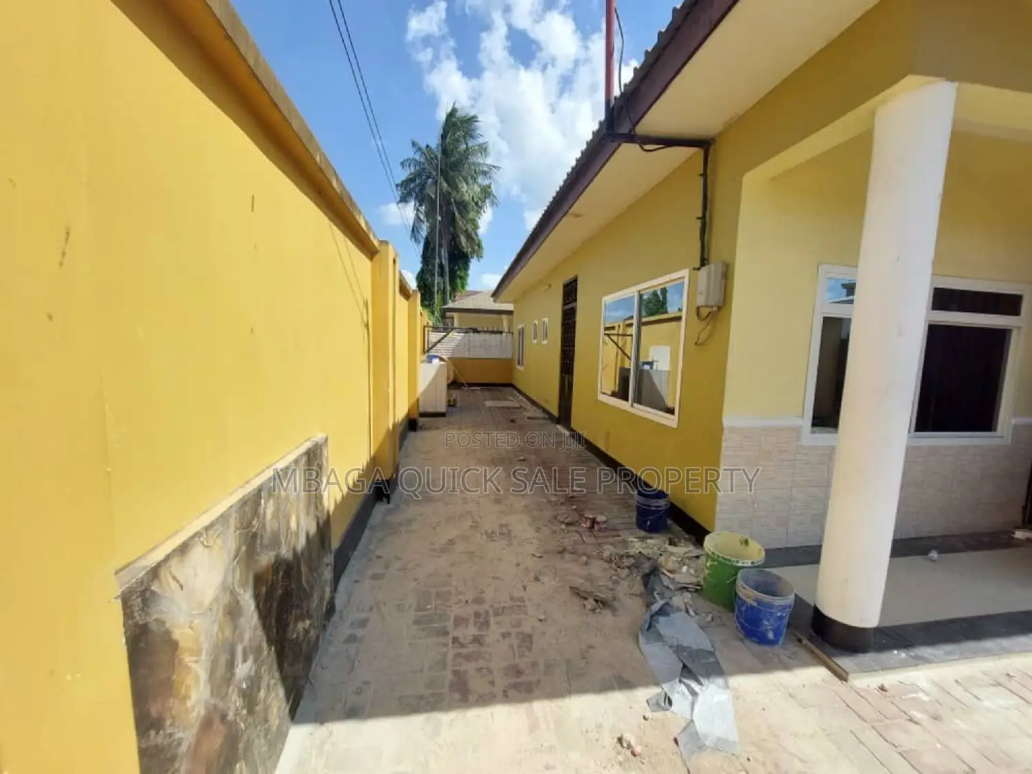 2bdrm House in Mikocheni for rent