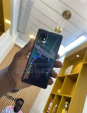 Sharp Aquos zero6 128 GB Black