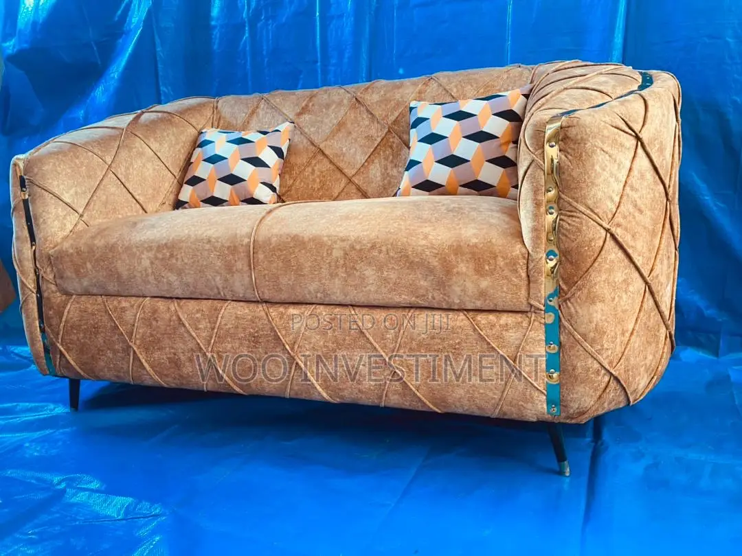 Sofa Kali Sanaa Zinapatikana Mpyaa Piga