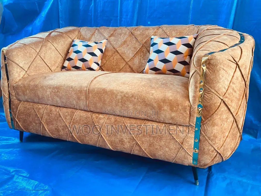 Sofa Kali Sanaa Zinapatikana Mpyaa Piga