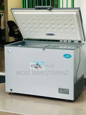 Mr UK Freezer // 300L // Mpyaaa Sanaaa // 890,000 Only