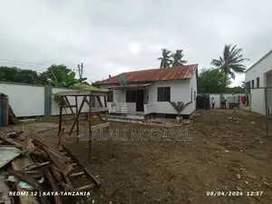 4bdrm House in Mbezibeach for sale