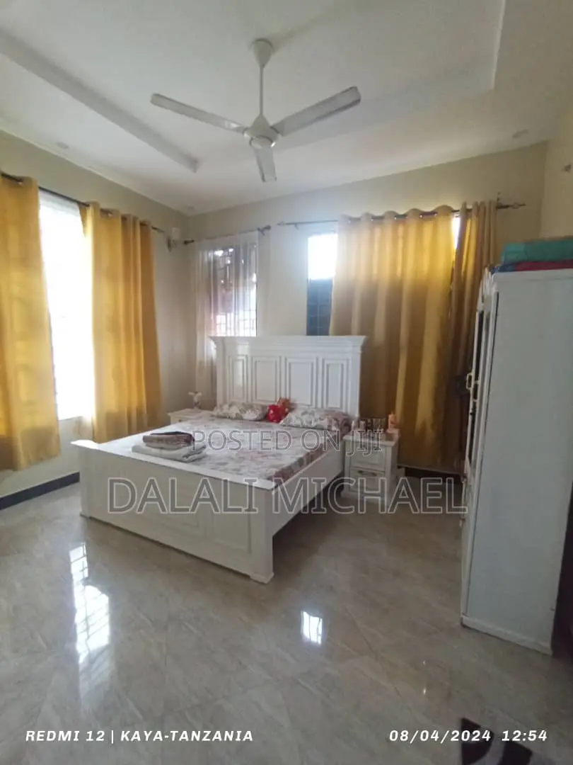 4bdrm House in Mbezibeach for sale