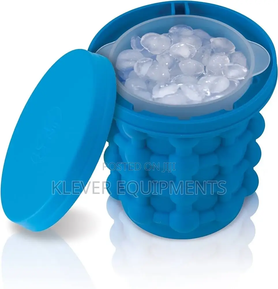 Plastic Ice Cube Maker