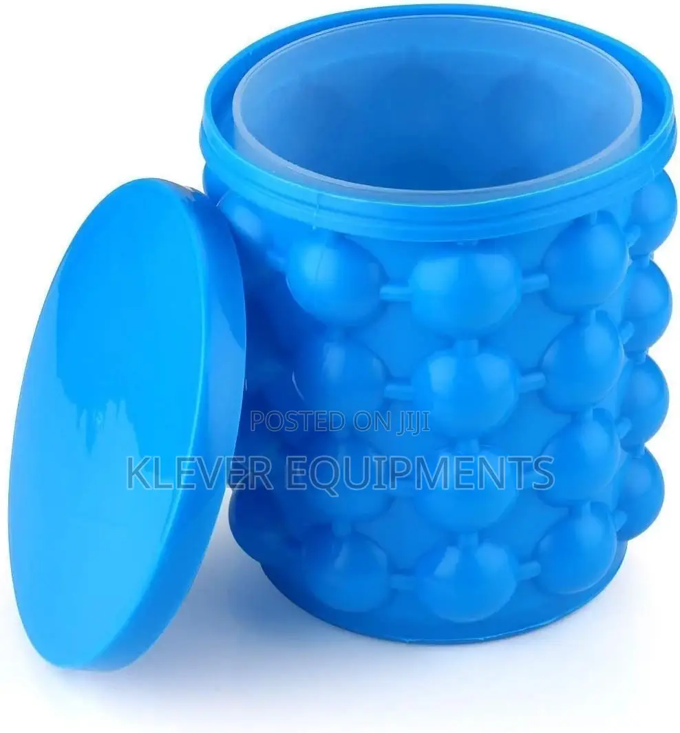 Plastic Ice Cube Maker