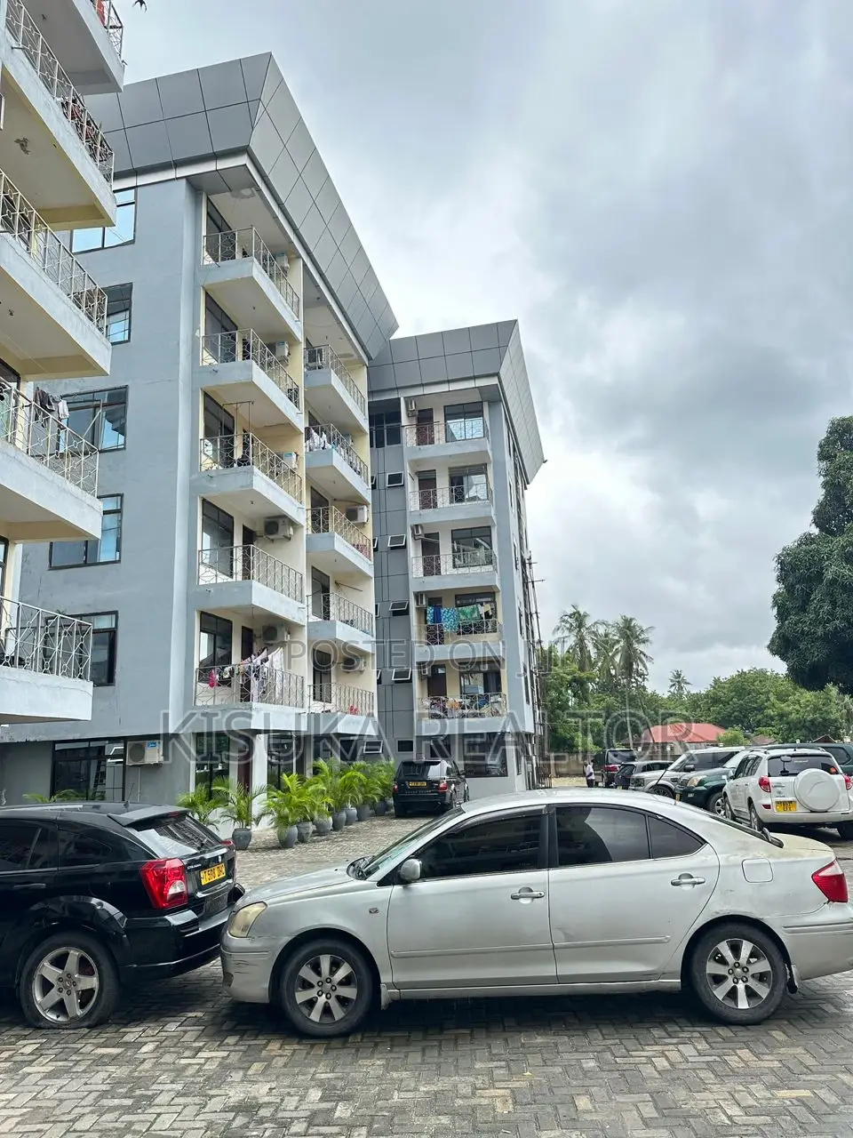 Furnished 4bdrm Apartment in Mikocheni for rent