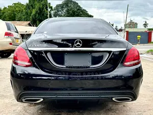 Mercedes-Benz C-Class 2015 Black