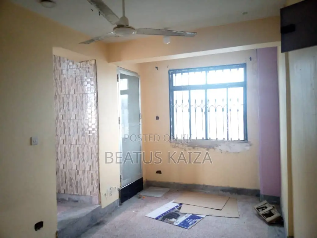 10bdrm Bungalow in Mbagala Nyuma Ya Dar for sale