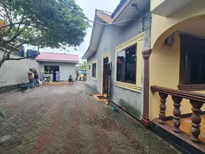 10bdrm Bungalow in Mbagala Nyuma Ya Dar for sale