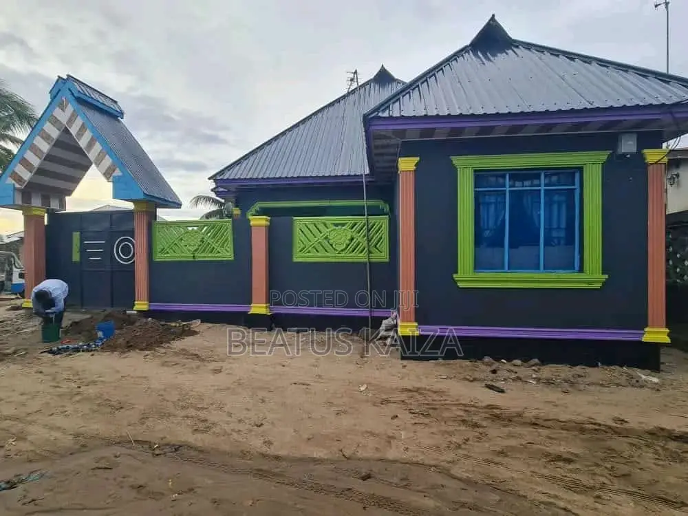 9bdrm Bungalow in Mbagala Nzasa Kata for sale
