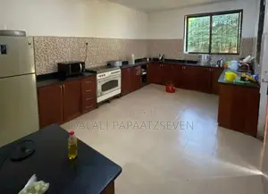 6bdrm House in Dalalipapaatzseven, Bunju for sale