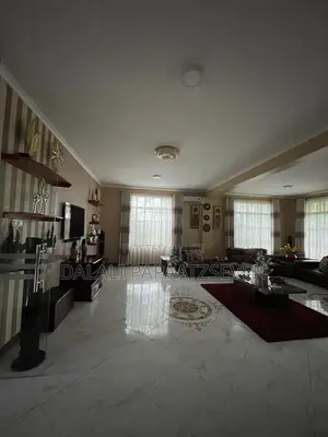 5bdrm House in Dalalipapaatzseven, Bunju for sale