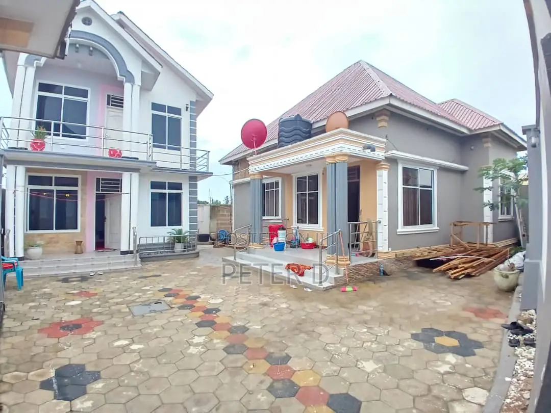 5bdrm House in Mbezi for sale