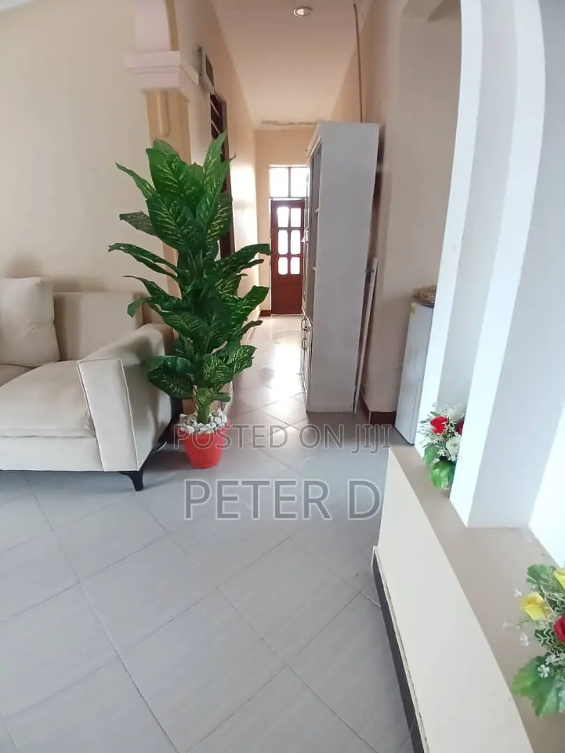5bdrm House in Mbezi for sale