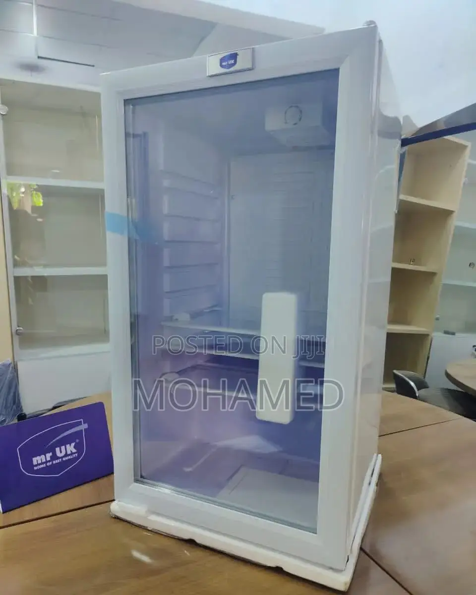 Mr UK Showcase Fridge/Friji 90L