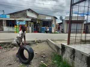 Eneo La Kibiashara Linauzwa Milioni 150 Ukonga Madafu.