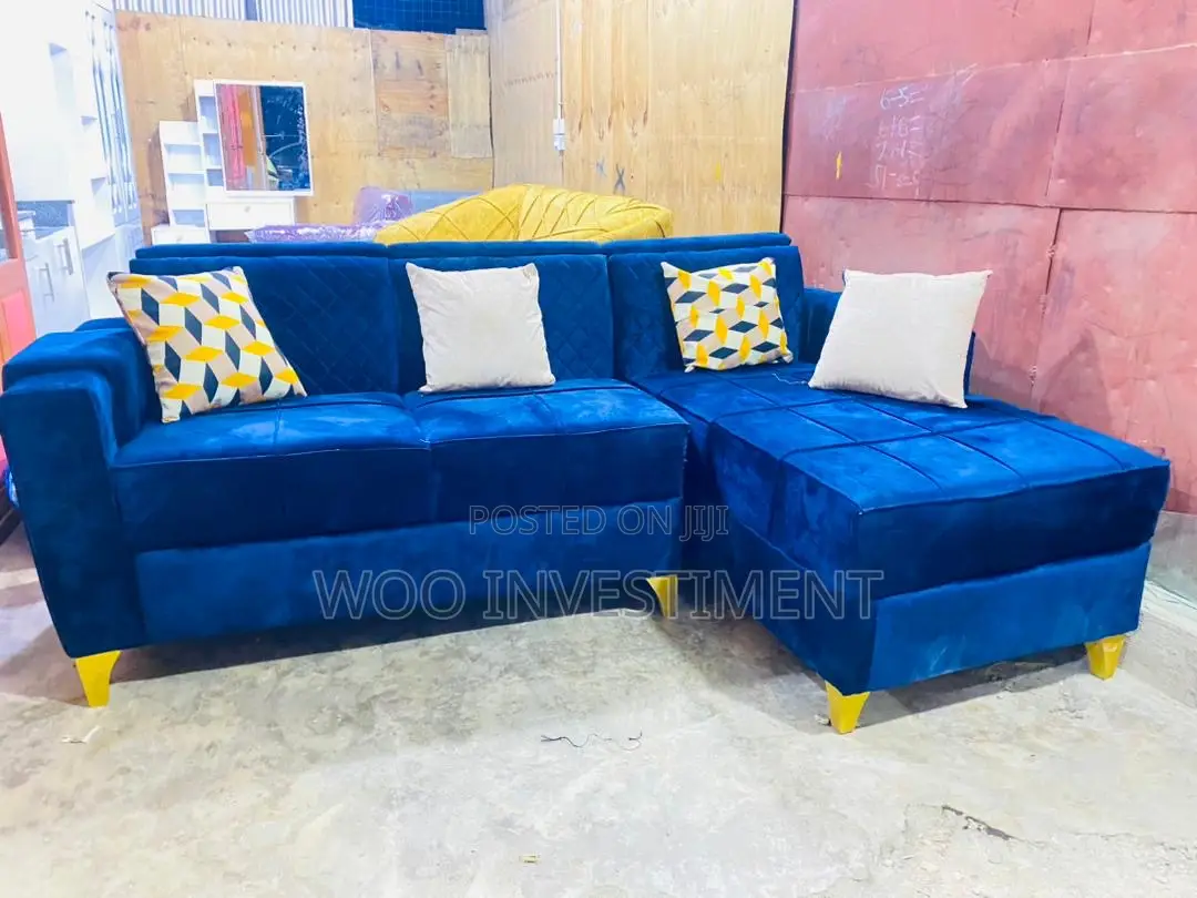 L-Shape Sofas Zinapatikana Watu Wanne Zipo Rangi Zote.