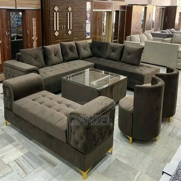 Full Sofa Set With Table