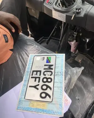 New Bajaj Avenger 200 2024 Black