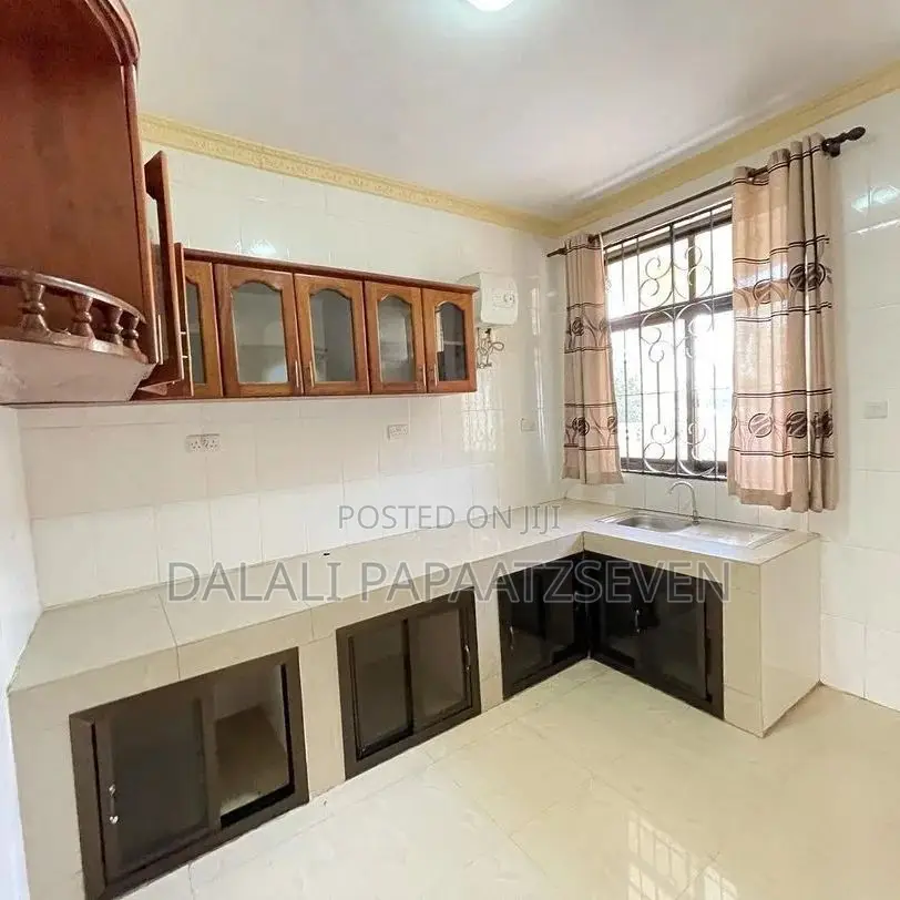3bdrm Apartment in Dalalipapaatzseven, Mbezi Beach for rent