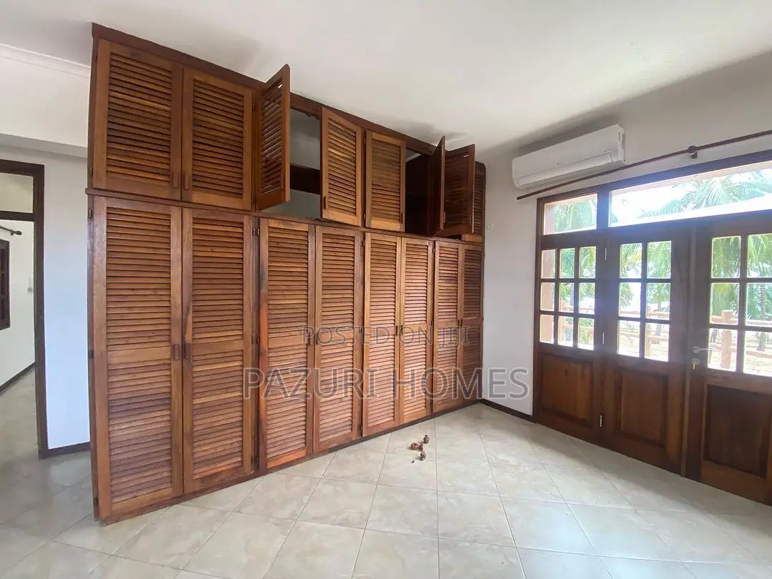 4bdrm Bungalow in Mbezi Beach for rent