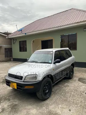 Toyota RAV4 1999 Silver