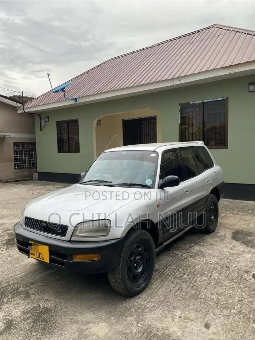 Toyota RAV4 1999 Silver