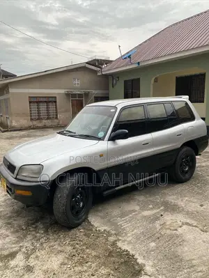 Toyota RAV4 1999 Silver