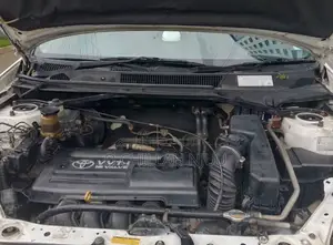 Toyota RAV4 2004 White