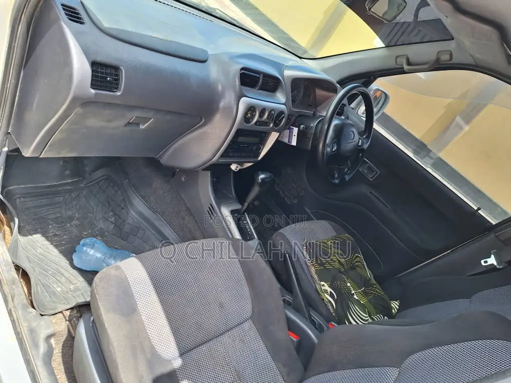 Toyota Cami 2000 Silver