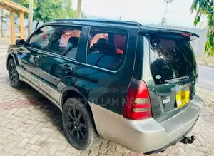 Subaru Forester 2000 Green