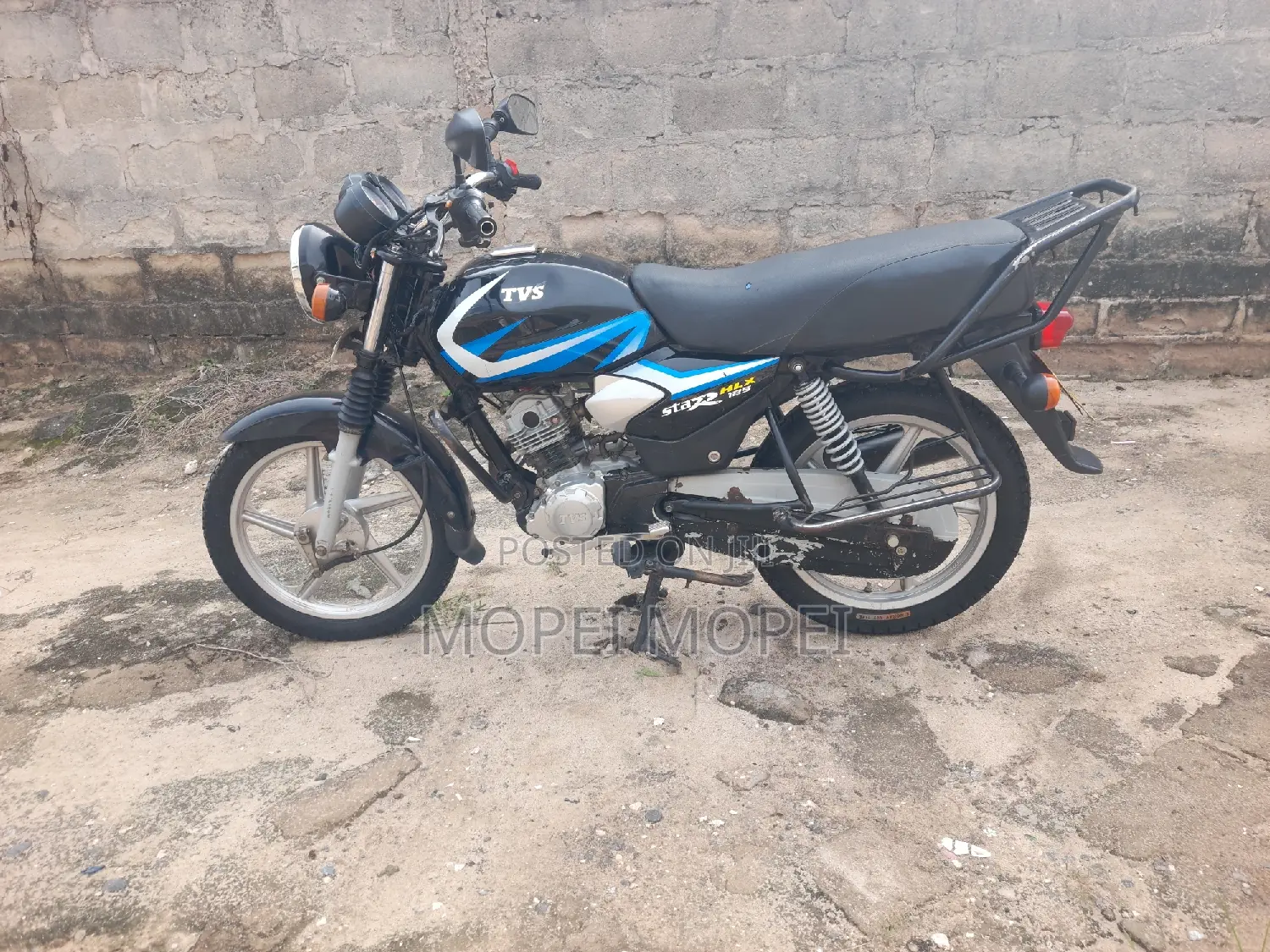 TVS HLX 125 2022 Black