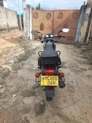 TVS HLX 125 2022 Black