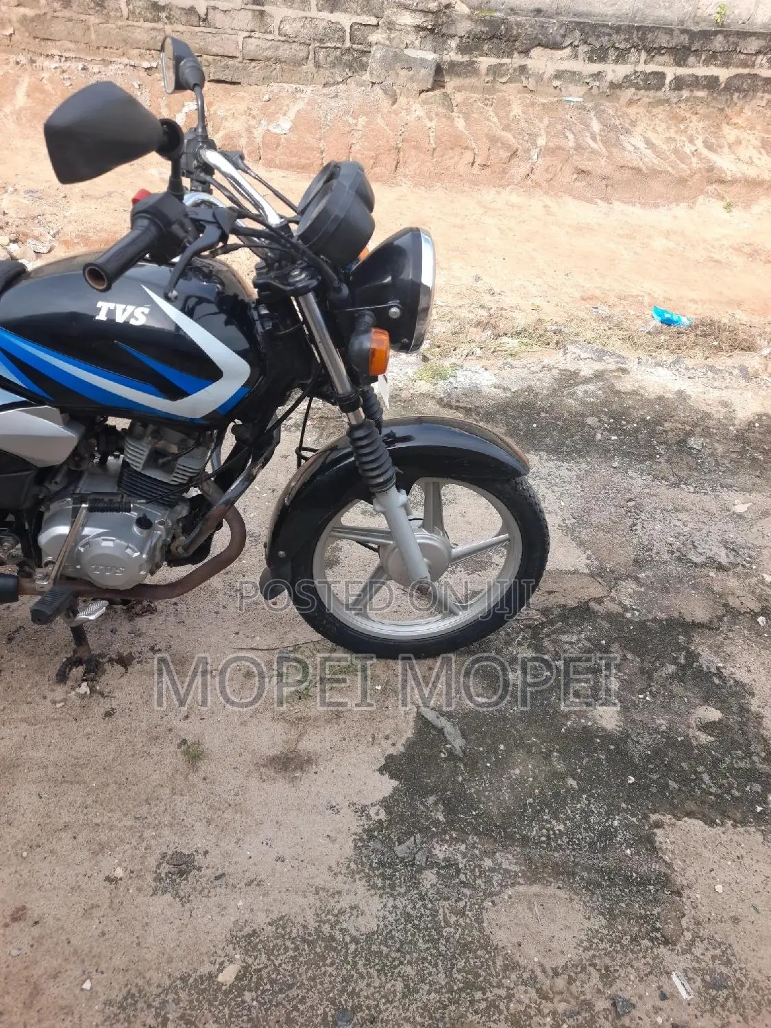 TVS HLX 125 2022 Black