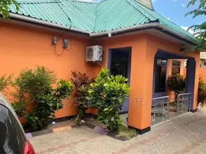 3bdrm House in Kinyerez, Kinondoni for sale