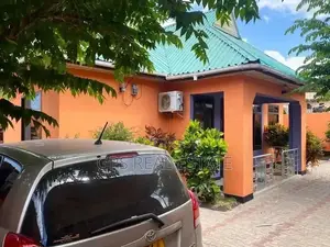 3bdrm House in Kinyerez, Kinondoni for sale